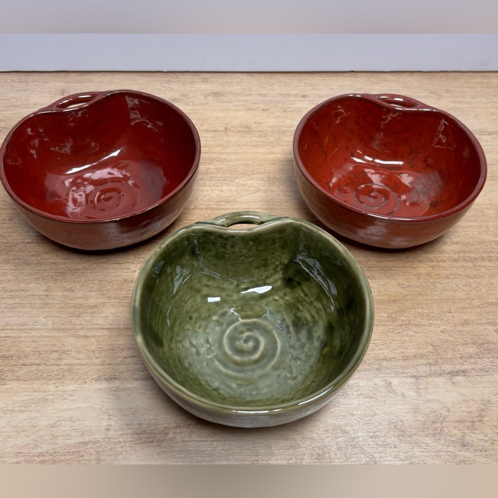 Pottery Barn Sausalito Stoneware Bowls - Set of 3 - Retired Sage & Merlot